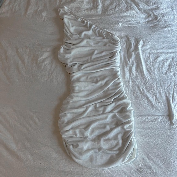 lioness (princess polly) the goddess mini dress - Picture 2 of 4